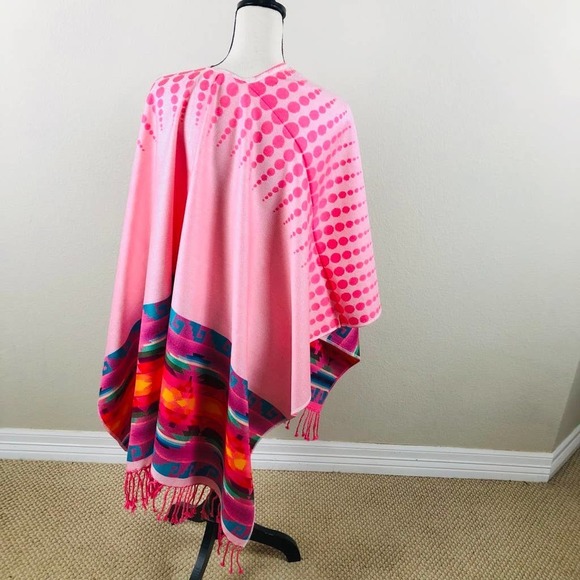 Puerto Rican Wrap Cover Womens OS Pink Colorful Fringe Reversible Vaca Cruise - Picture 7 of 9